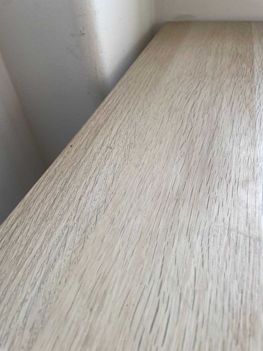 Secretária LAGKAPTEN / ALEX
Ikea com gaveteiro