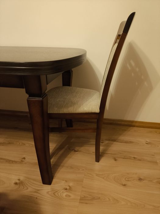Drewniany stół 160/90 i 6 krzeseł