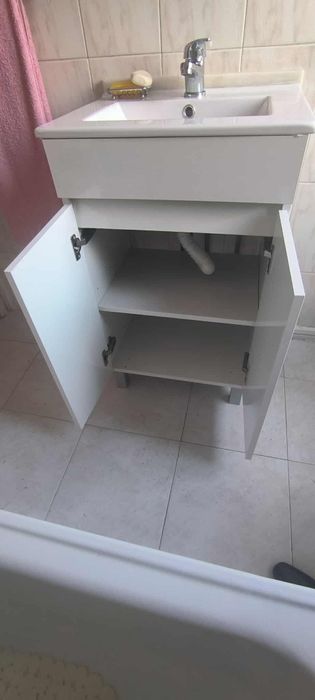 **reservado** Vende-se Móvel WC c/Lavatório (negociável)