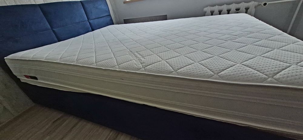 Materac hotelowy 140x 200 cm janpol stan bdb Prudnik