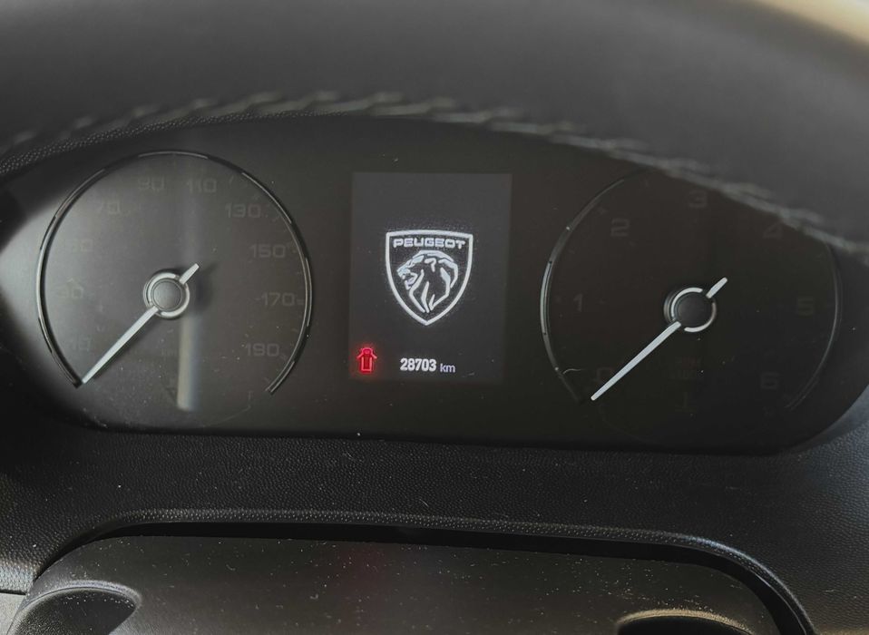 Peugeot BOXER FURGÃO 335 2.2BHDI 180CV *(ISOLADO + refrigeração até 0 graus)*