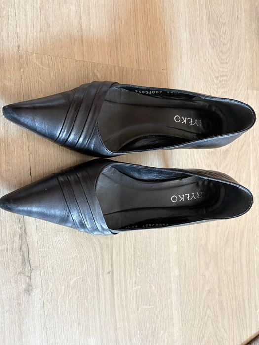 Elegancjie modne szpilki damskie