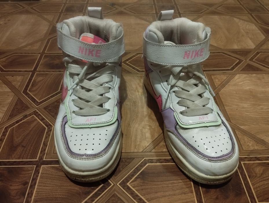 дитячі кросівки Nike Air Force 1 Shadow High, розмір 34
22 см