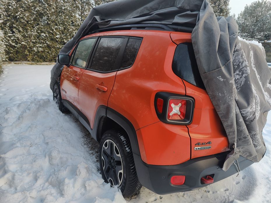 Jeep Renegade trailhavk 2.0 kolor  563 części
