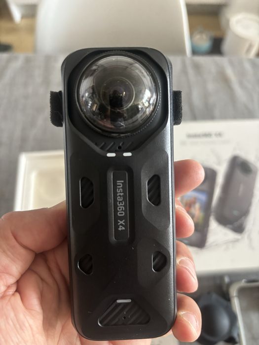 Insta 360x4 nova com garantia