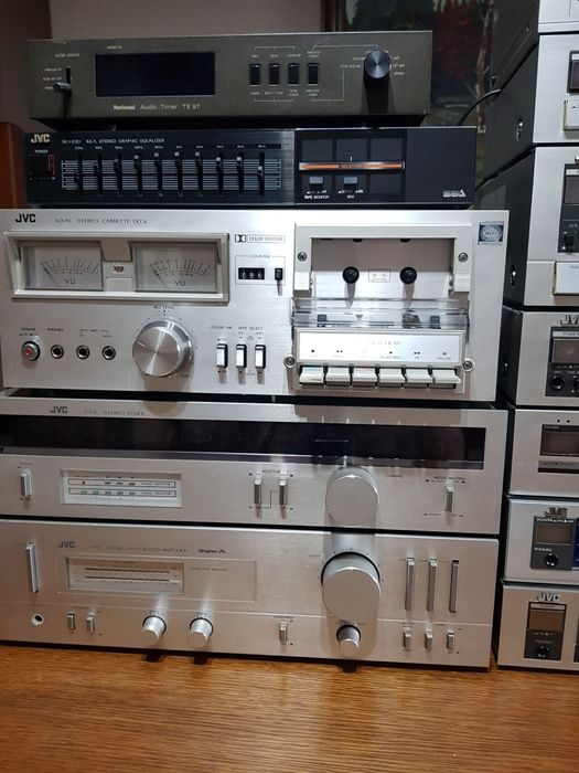 National Philips Grundig JVC