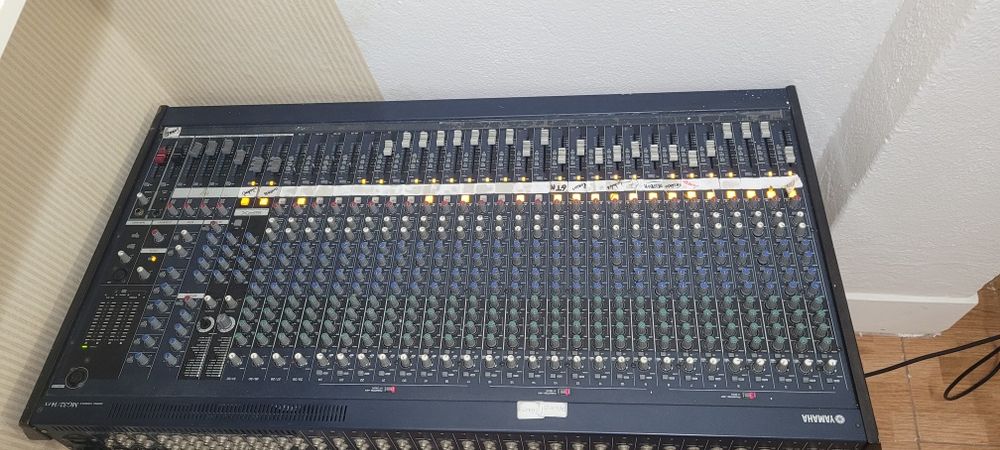 Mesa de som. Troco ou vendo