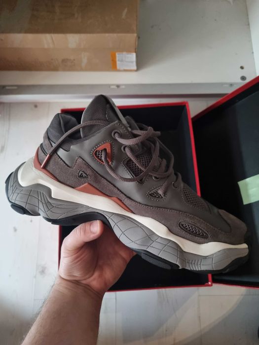 Nowe buty Hugo Boss Aromic Runner 41 26cm