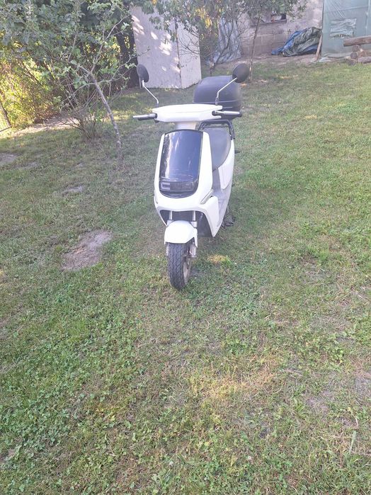 skuter elektryczny yadea c line