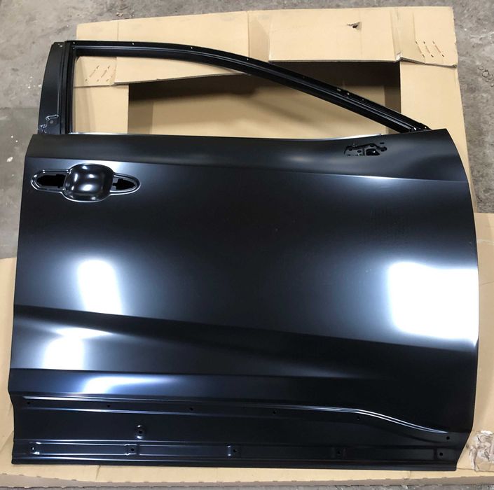 Двері передні Toyota RAV 4 18-