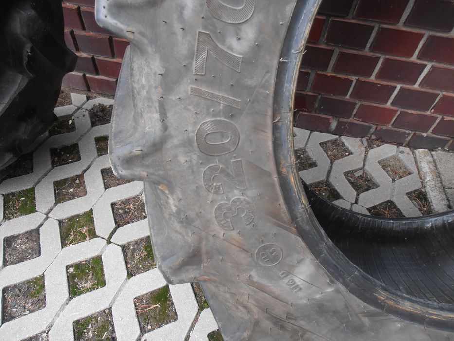 Opona 320/70 R-24