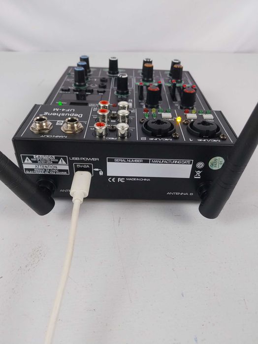 Mikser 5 kanałowy z 2 bezprzewodowymi mikrofonami