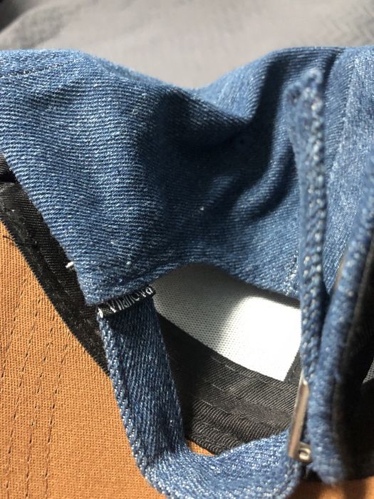 Boné azul ganga e castanho vilanova