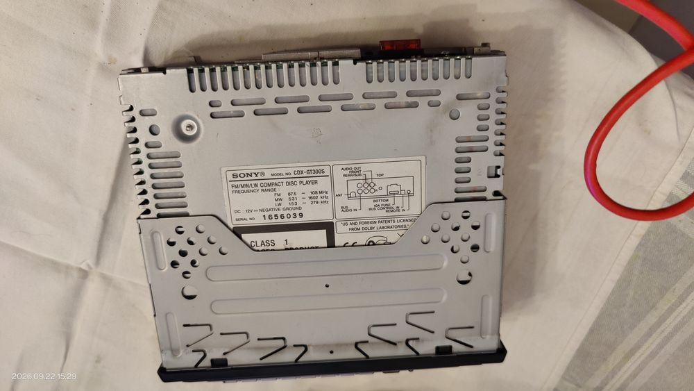 Auto Radio Sony CdX-Gt  300 s