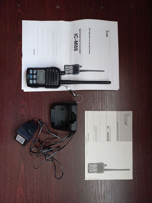 Рация ICOM  iC-M88