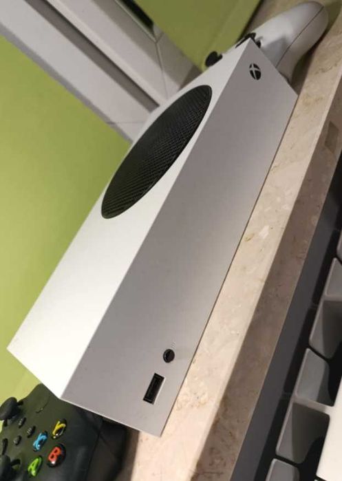 xbox series s + 2 pady
