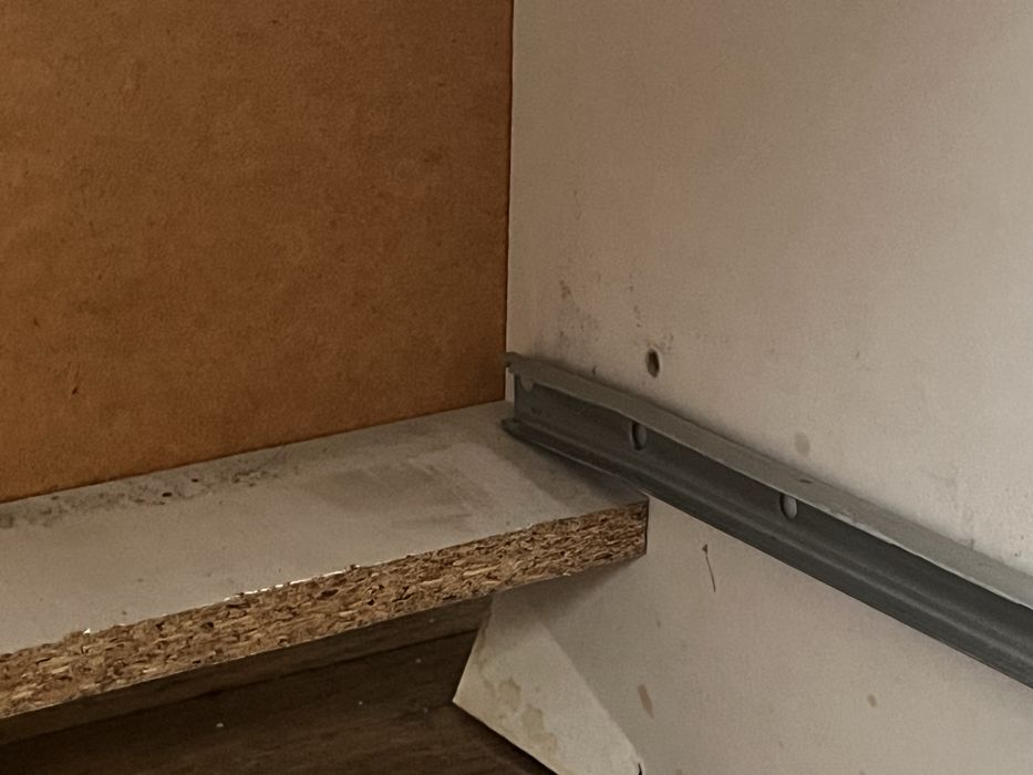 Używana komoda .