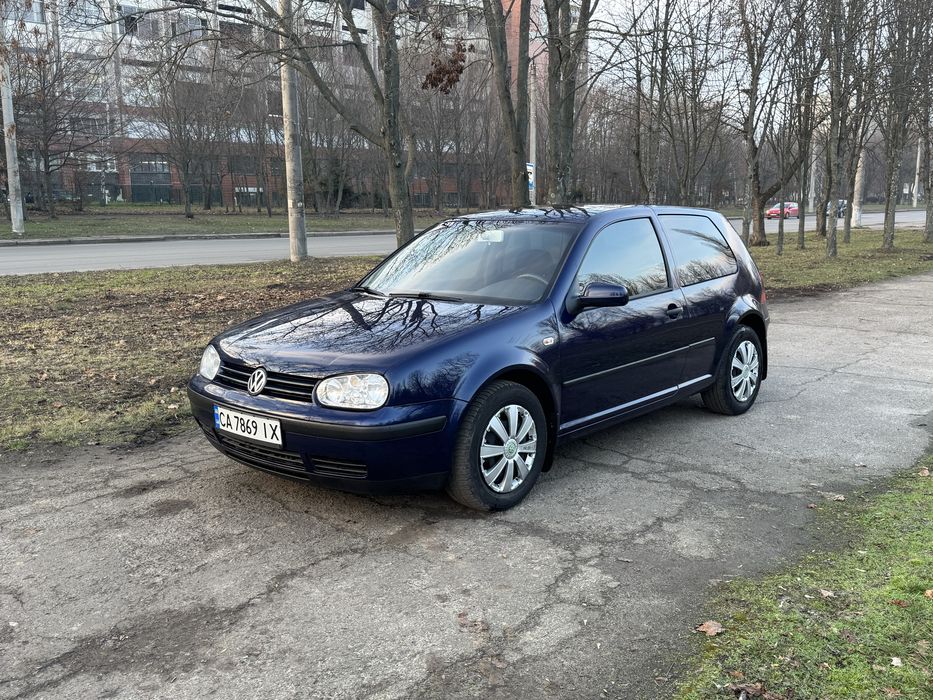 Продам Volkswagen Golf 4 1.4mpi