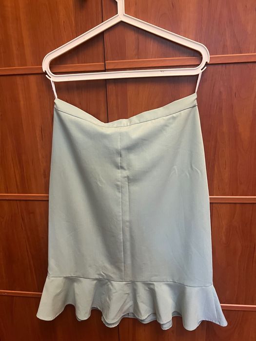 Продаю спідницю мʼятного кольору