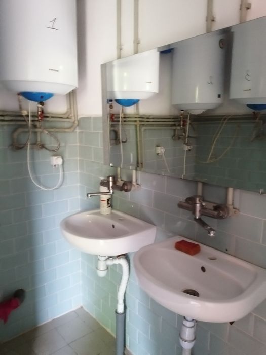 Продаж 2-х кімнат в гуртожитку