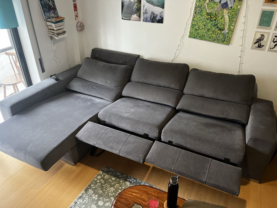 Sofá motorizado com chaise long