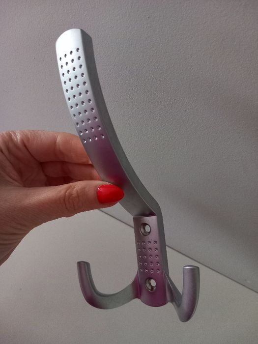 2 srebrne wieszaki wieszak