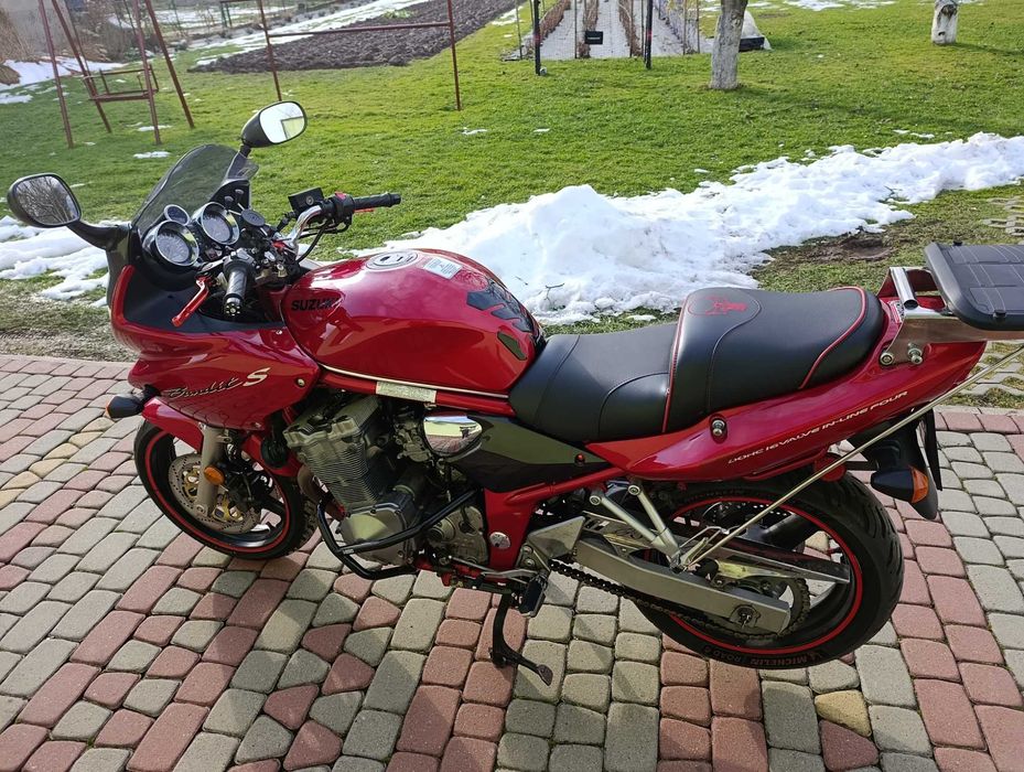 Piękny Suzuki Bandit 600s !
