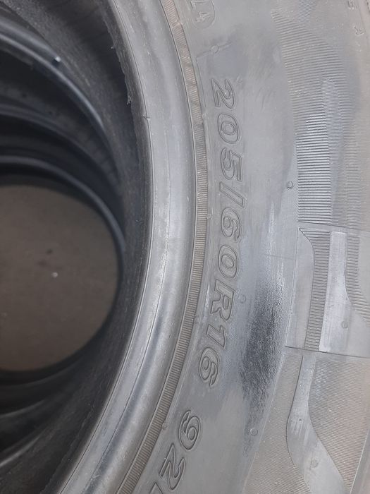 Шини б/у 205/60R16 Nexen літо.