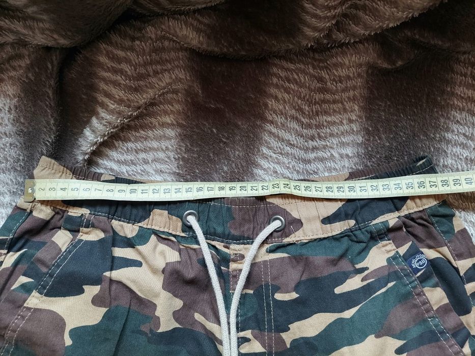 Штани карго фірми pull&bear