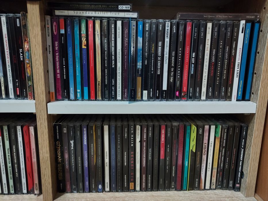Vendo coleção de cds originais