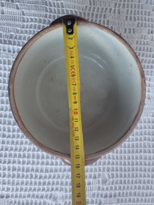 Stara ceramiczna miska do pieczenia brązowa
