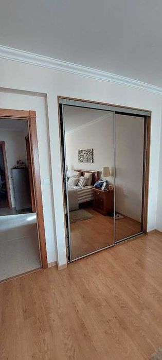 Bom Preço Mobilia Completa de Sala , Quarto Casal e Hall em Cerejeira.