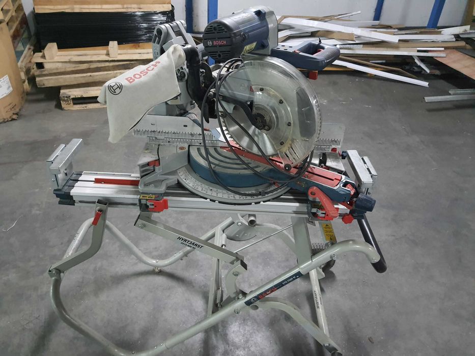 Pilarka piła ukosowa Bosch GCM 12 GDL + stół mobilny GTA 2500W