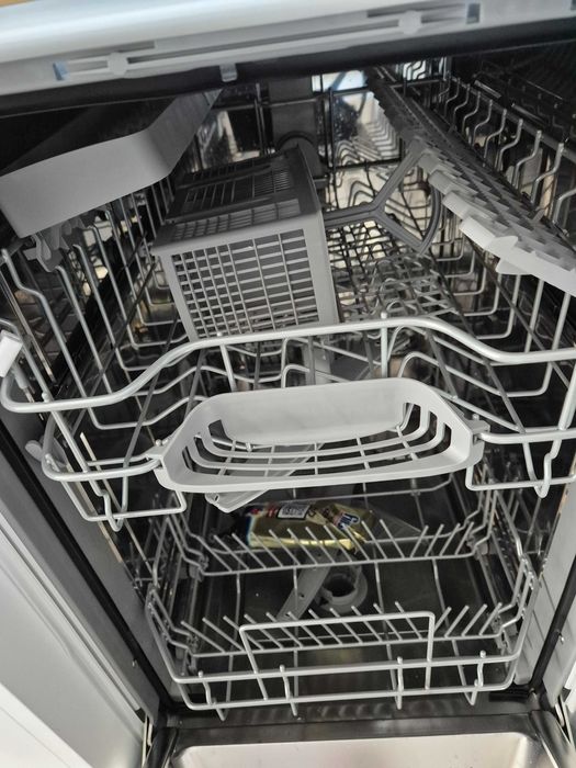 2 Maquina Loiça NOVAS Bosh 45 cm