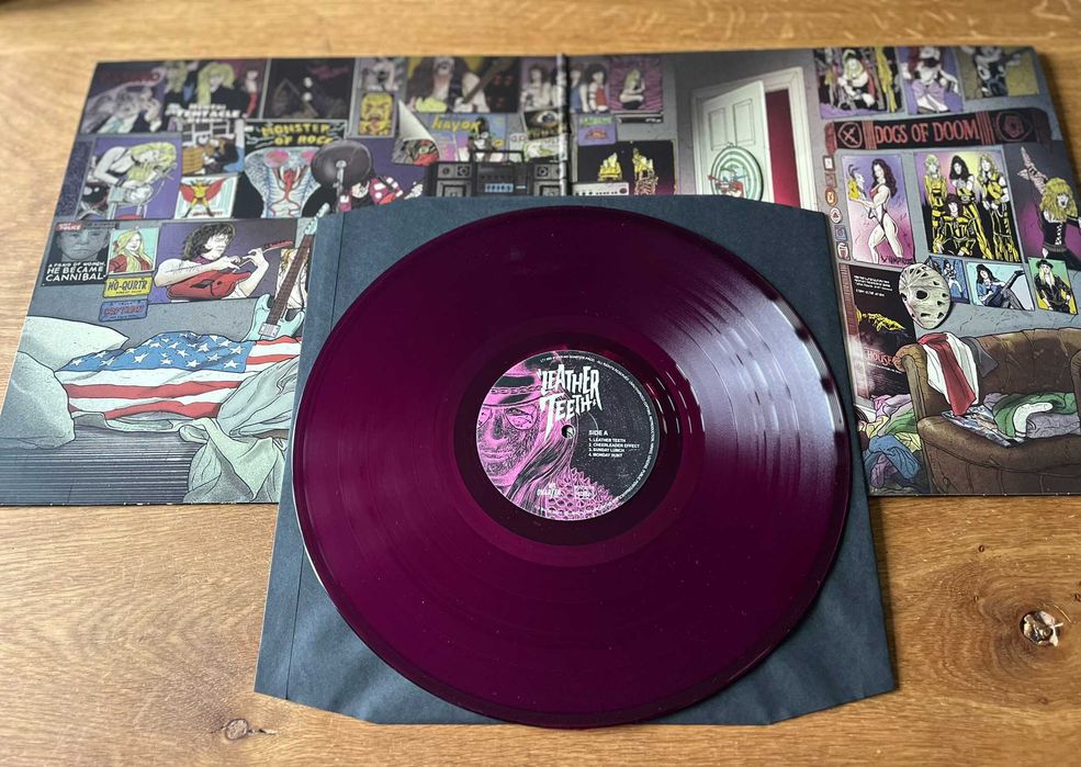 Carpenter Brut – Leather Teeth LP