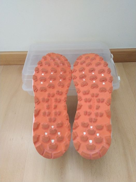 Adidas Human Race - 42 2/3 - Powder Blue