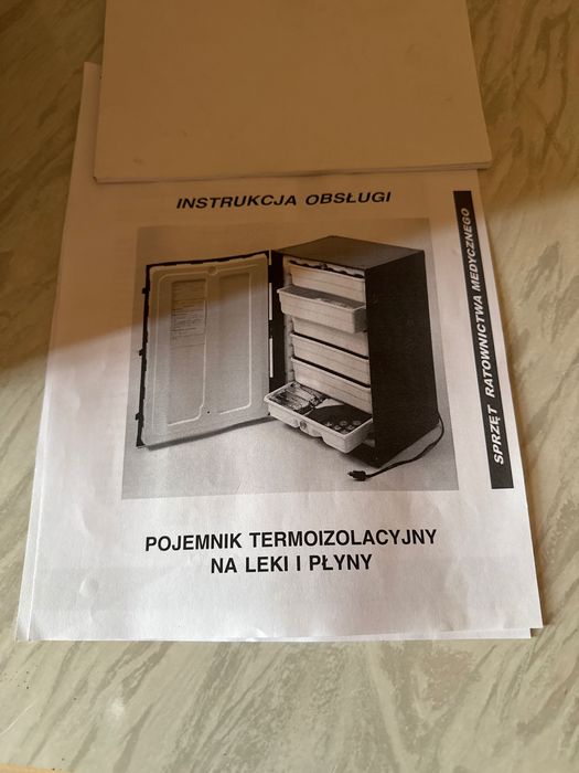 Pojemnik termoizolacyjny na leki i płyny Normeca