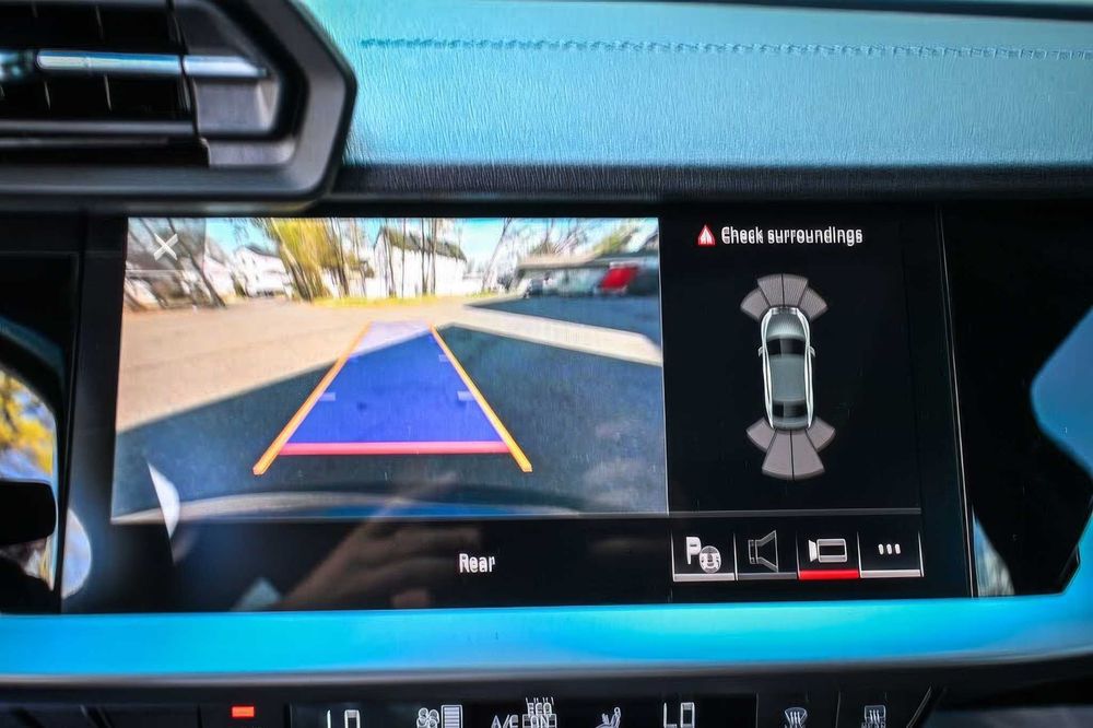 Audi A3      2024