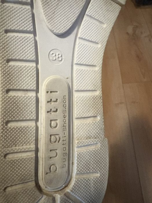 Buty bugatti 38