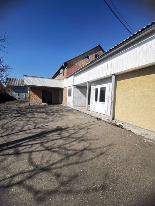 Продається будинок  з вбудованою пекарнею площею 147м2 в м.Городище, Черкаська обл.