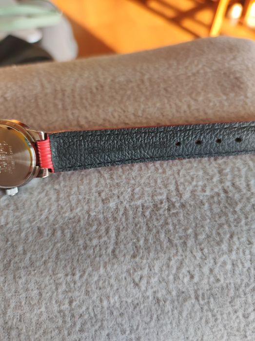 Relógio Casio Vermelho Pequeno