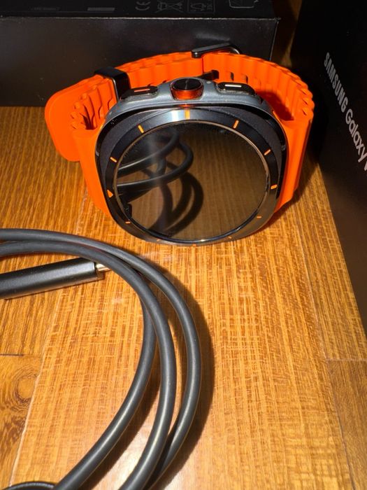 Samsung Galaxy Watch Ultra 2024 komplet