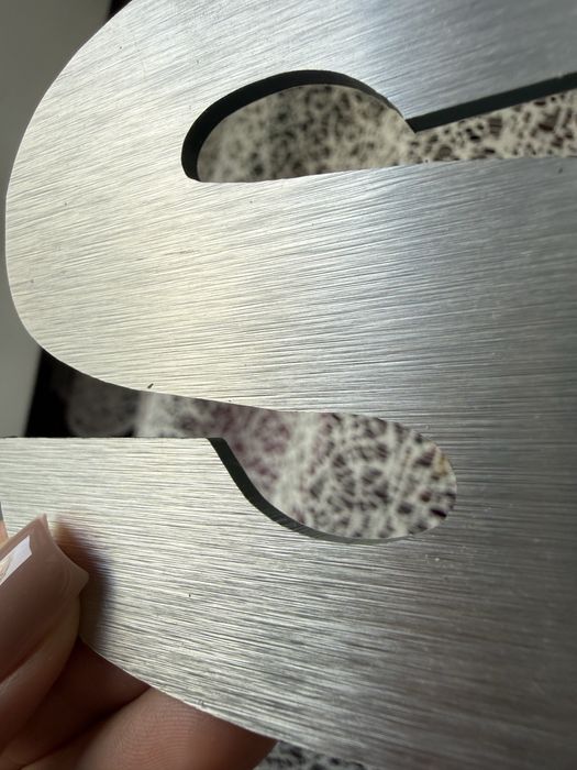 Букви suzuki на кришку запаски
