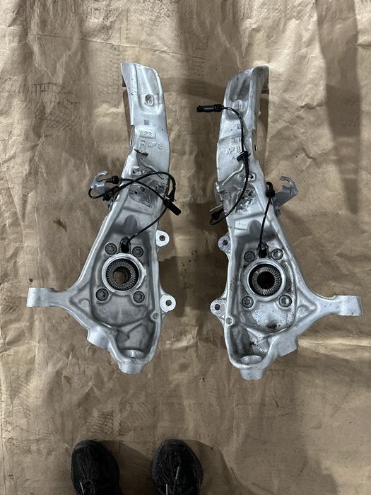 Передняя подвеска ричаги левые правые  BMW X5/G05 X6/G06