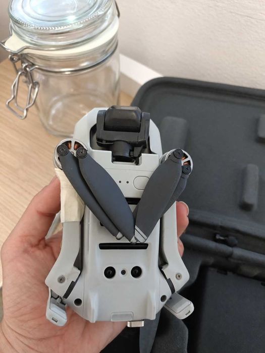 Drone  DJI Mavic Mini + Comando + Mala