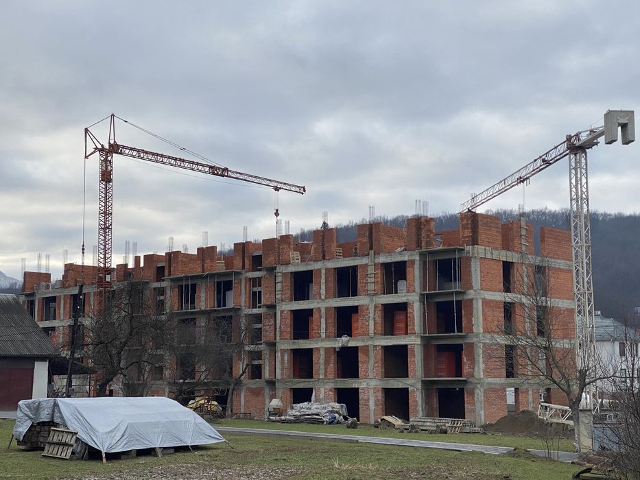 Баштовий кран продаж