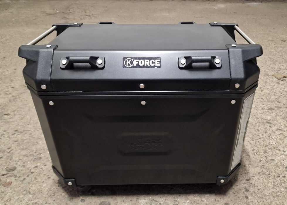 Nowy boczny motocyklowy kufer aluminiowy 48 Litrow Kappa / Givi + gratisy
