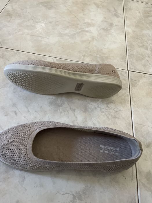 Vende sapatos pouco usados confortáveis