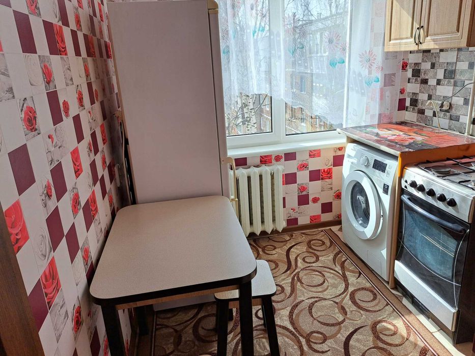 Сдам  в квартире комнату без хозяев .СОВМЕСТНАЯ АРЕНДА .