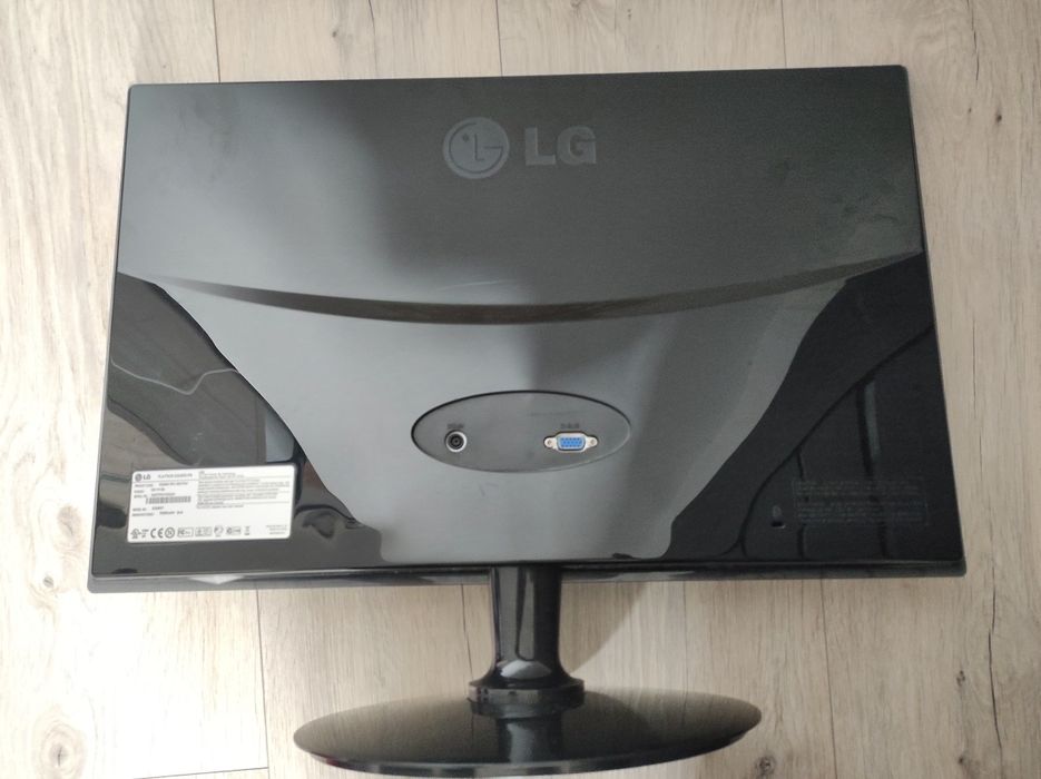 Sprzedam monitor do komputera